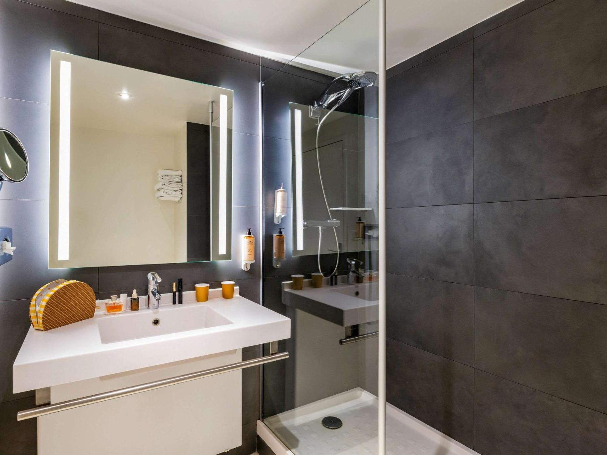 Hotel Mercure Lyon Centre Lumiere Экстерьер фото